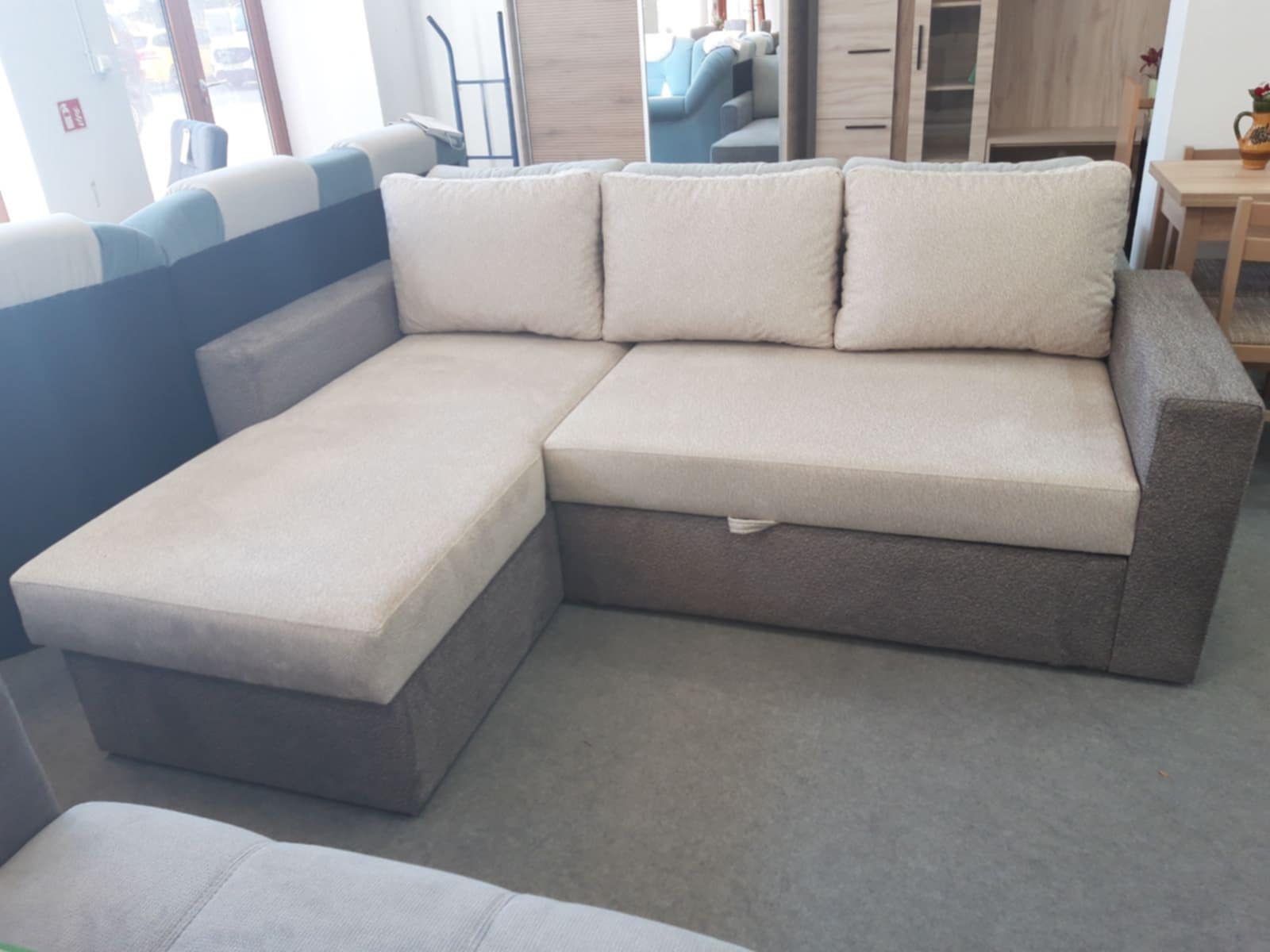 18add973-f9b5-4e9e-8c7c-5f5ec67ff569